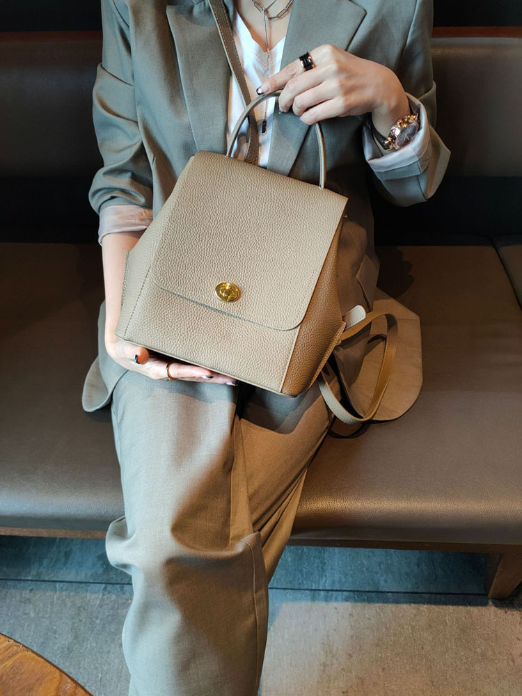Genuine Leather Backpack Women - огляд і ціна Leather Backpack Vintage
